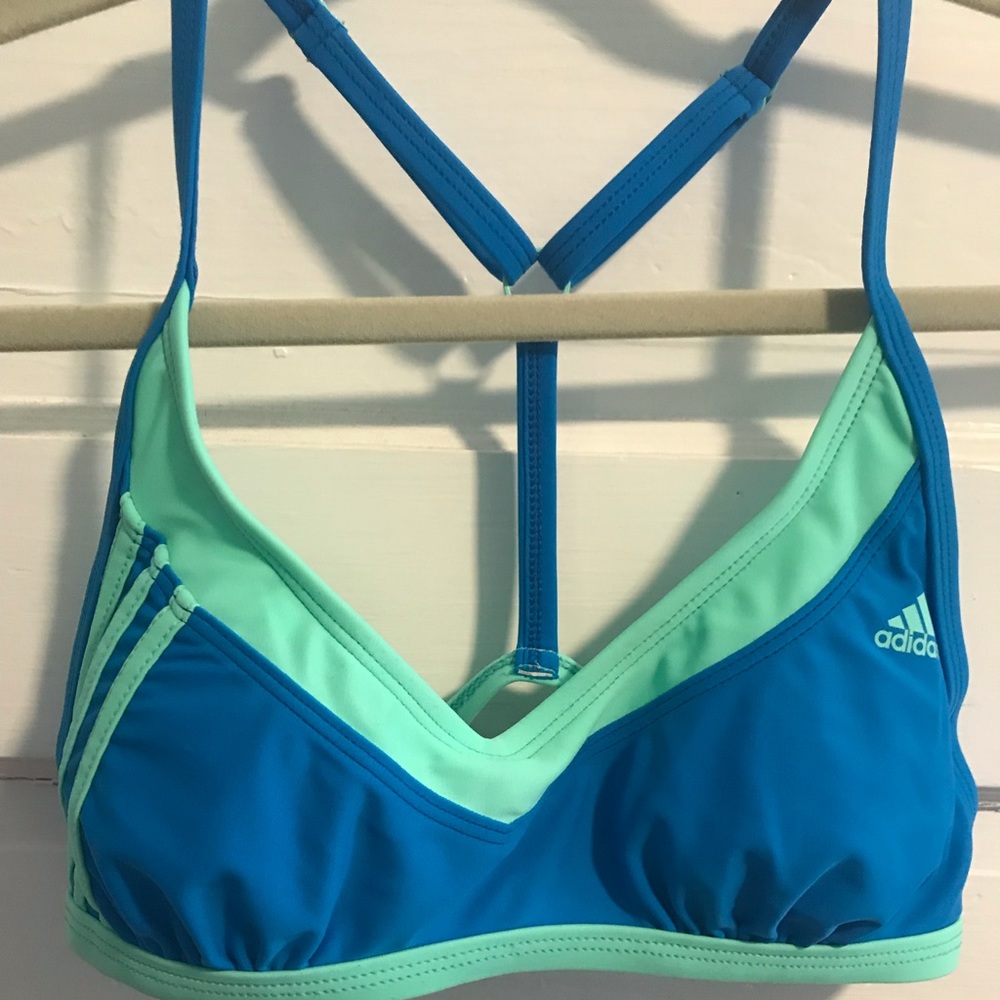 Adidas baking top